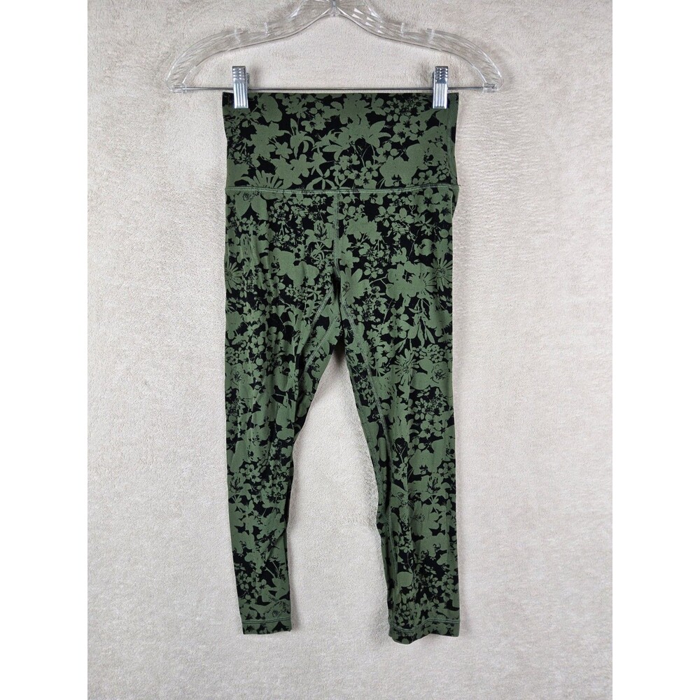 Lululemon Women’s Train Time Floral Cropped Athletic Leggings Size 4